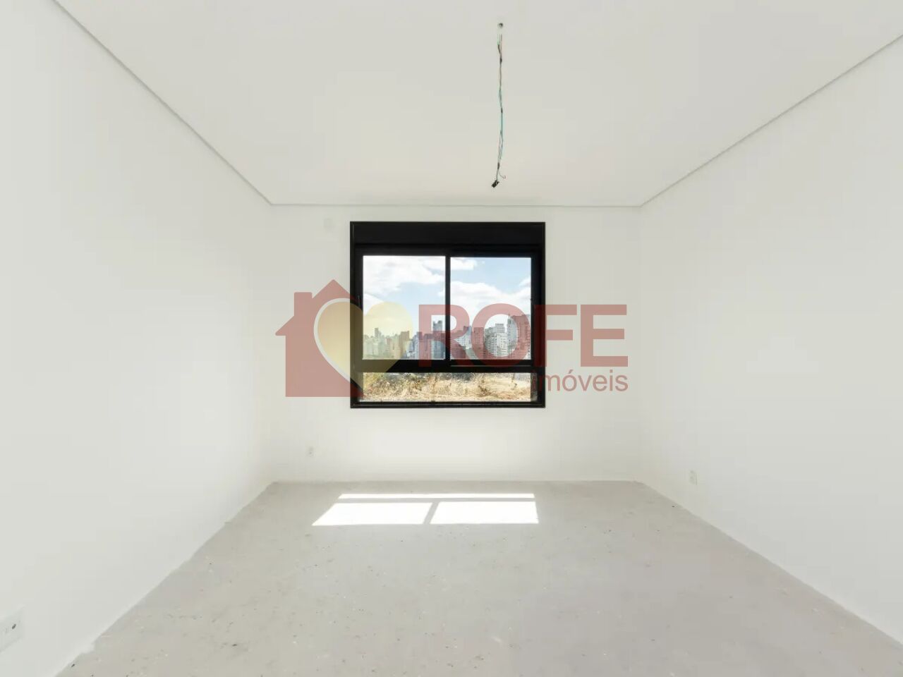 Foto 13 - RF44954