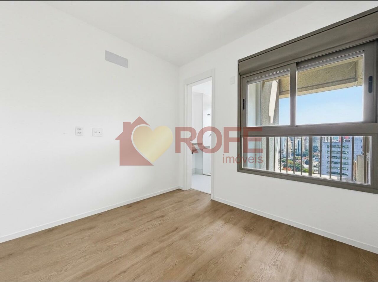 Foto 7 - RF45008
