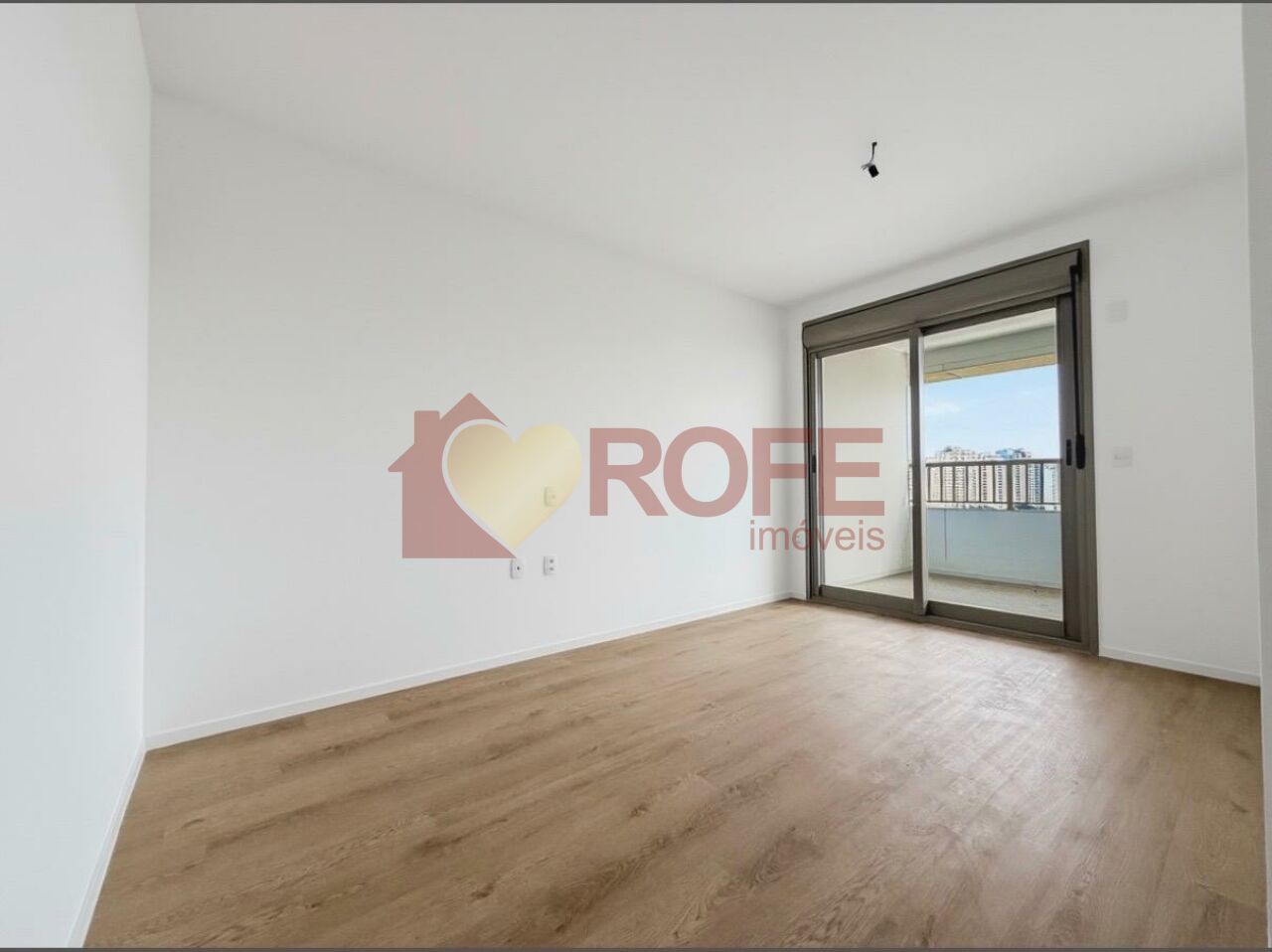 Foto 10 - RF45008
