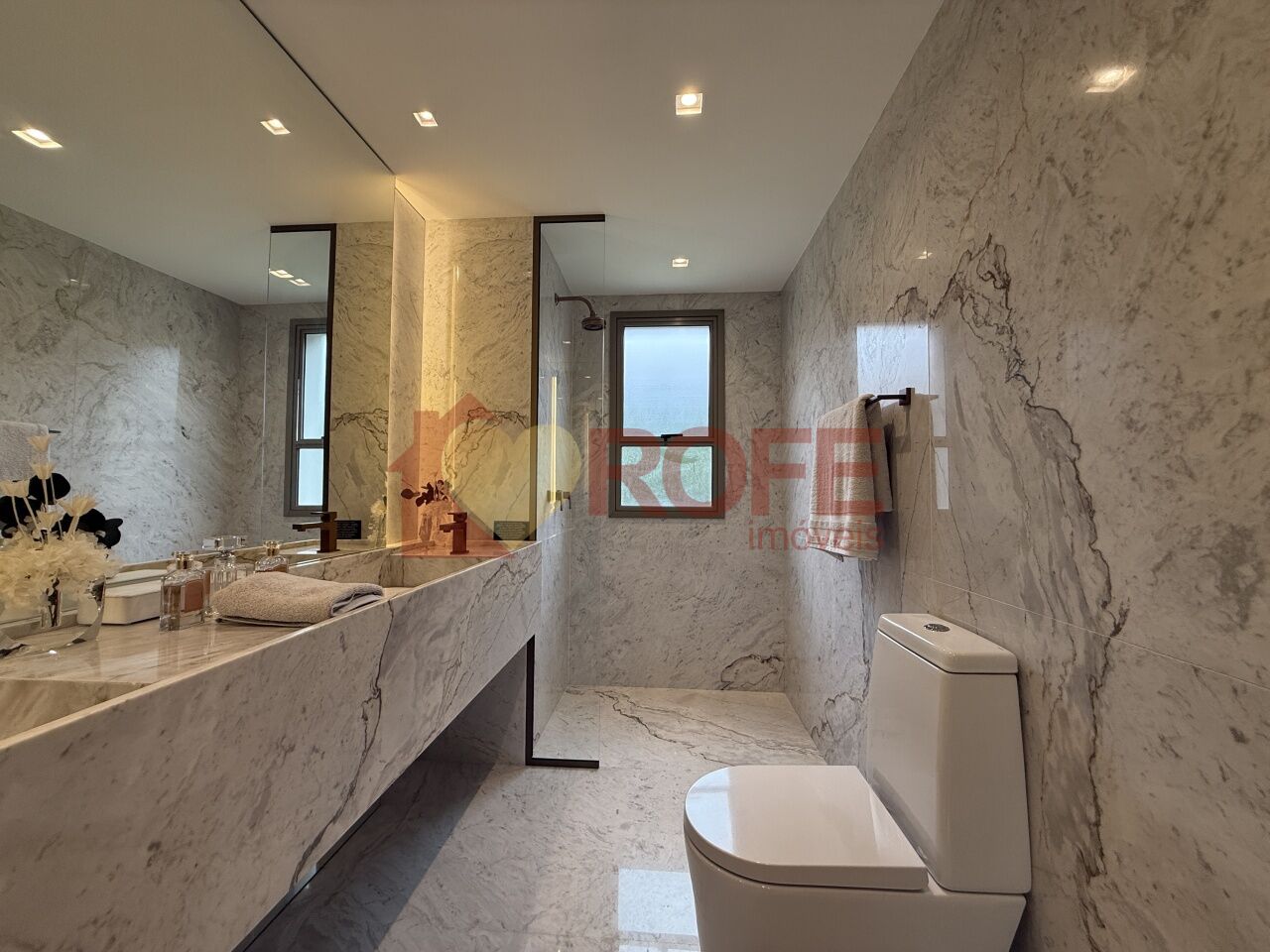 Foto 19 - RF45049