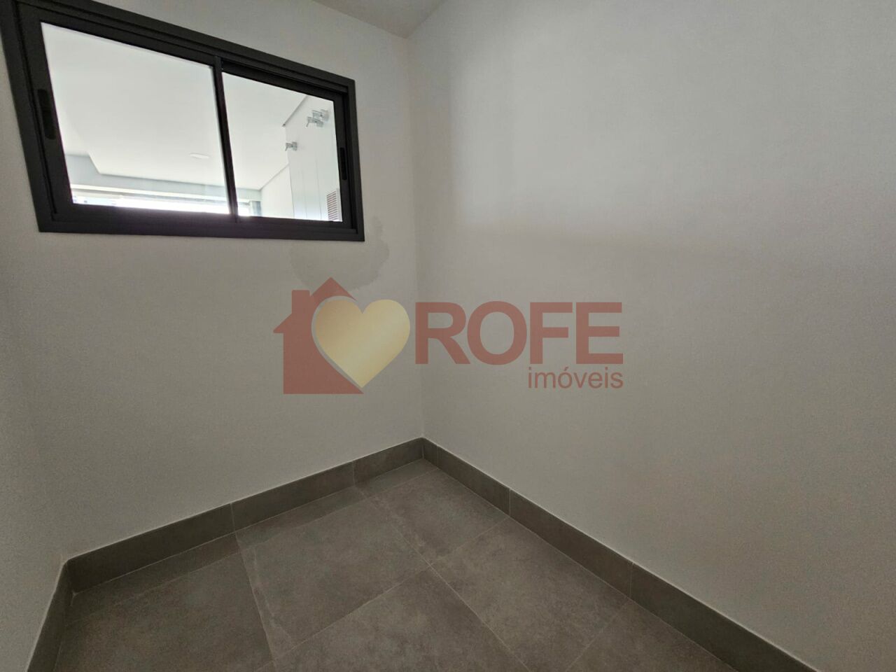 Foto 4 - RF45572