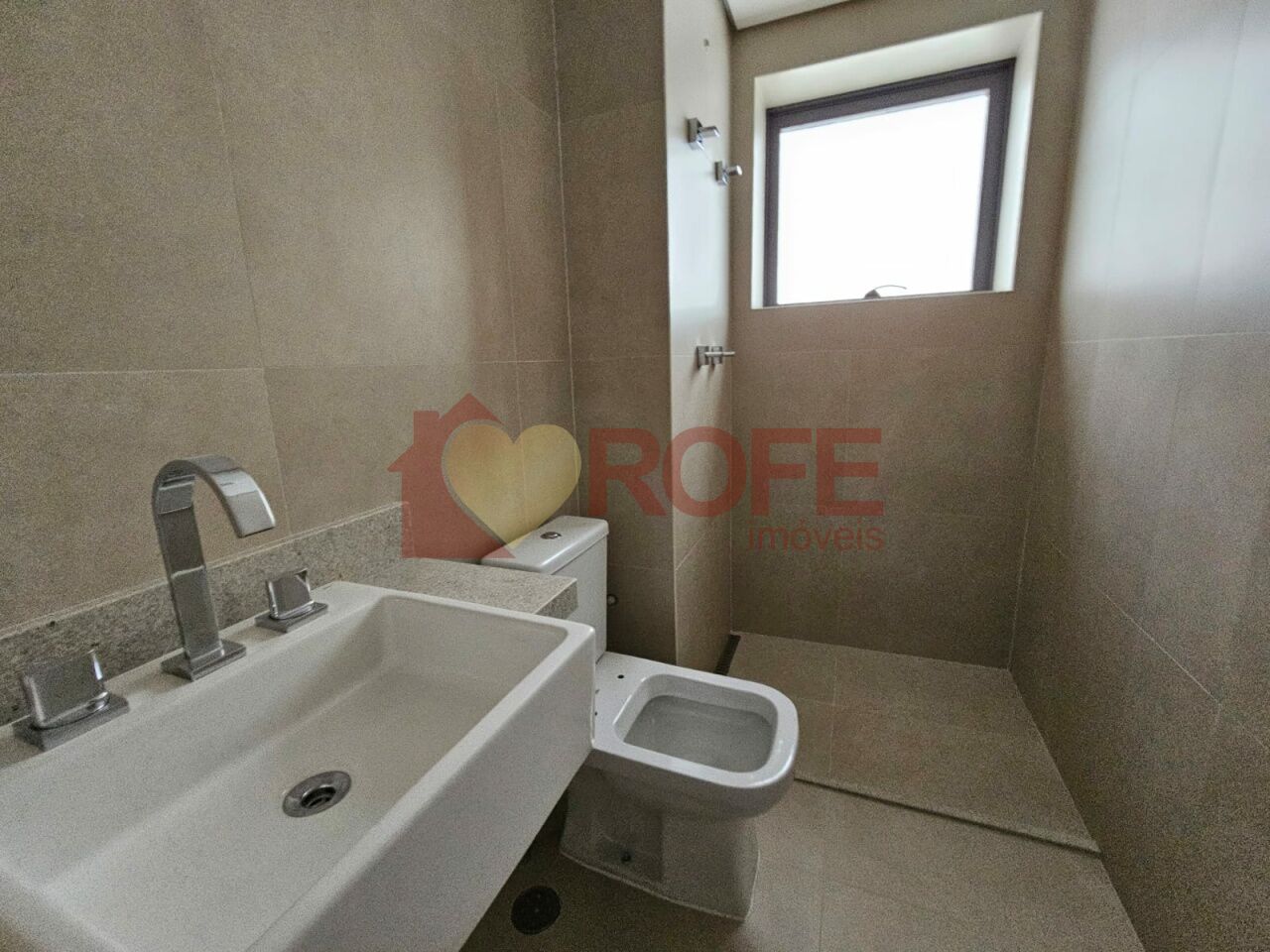 Foto 16 - RF45572