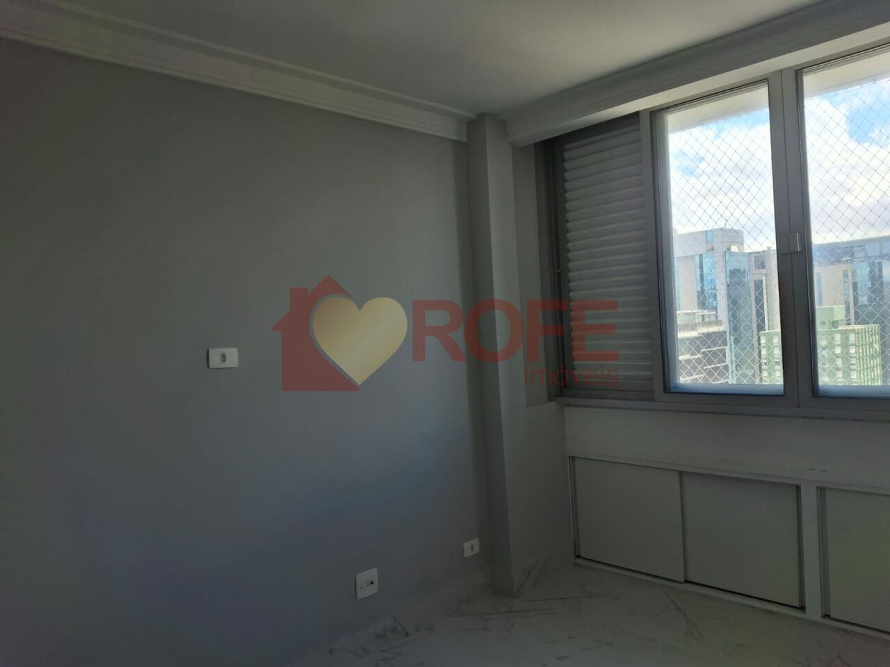 Foto 15 - RF45647