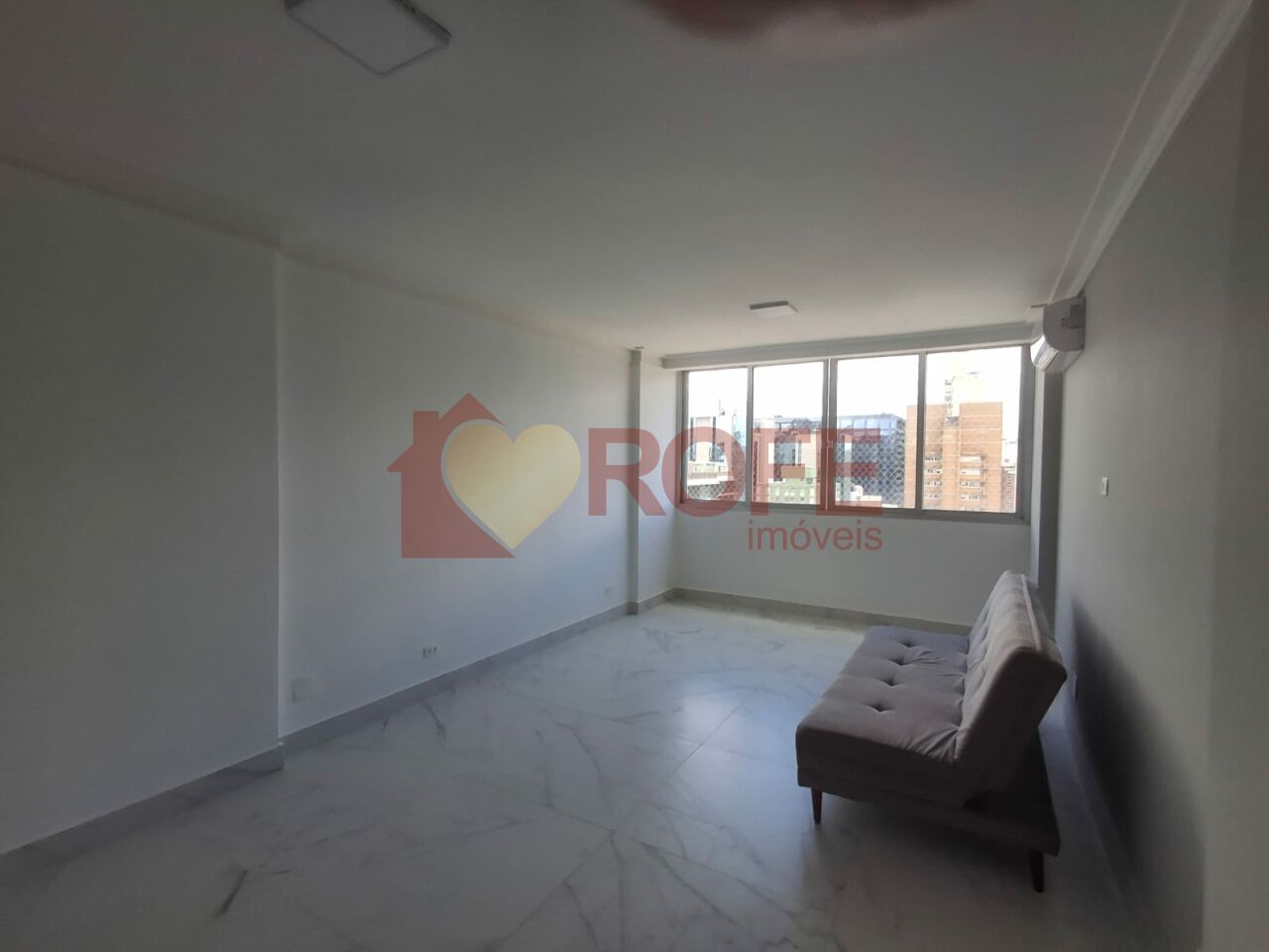 Foto 3 - RF45647