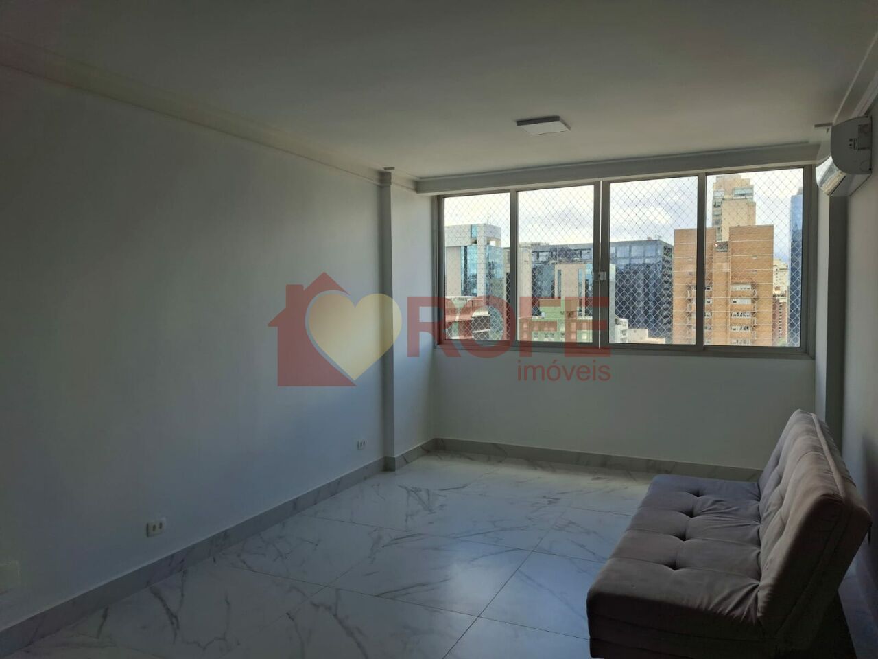 Foto 4 - RF45647