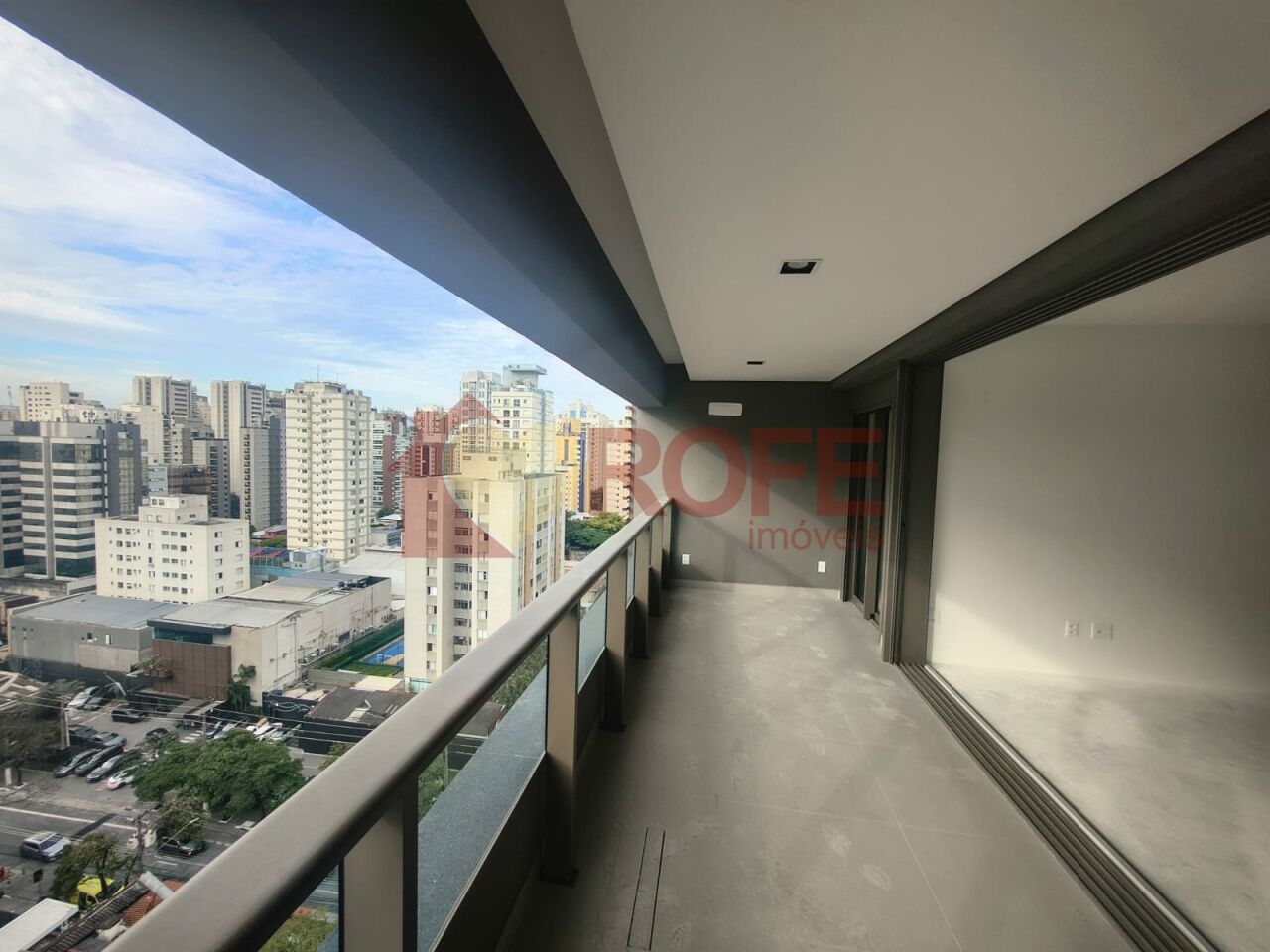 Foto 7 - RF45651