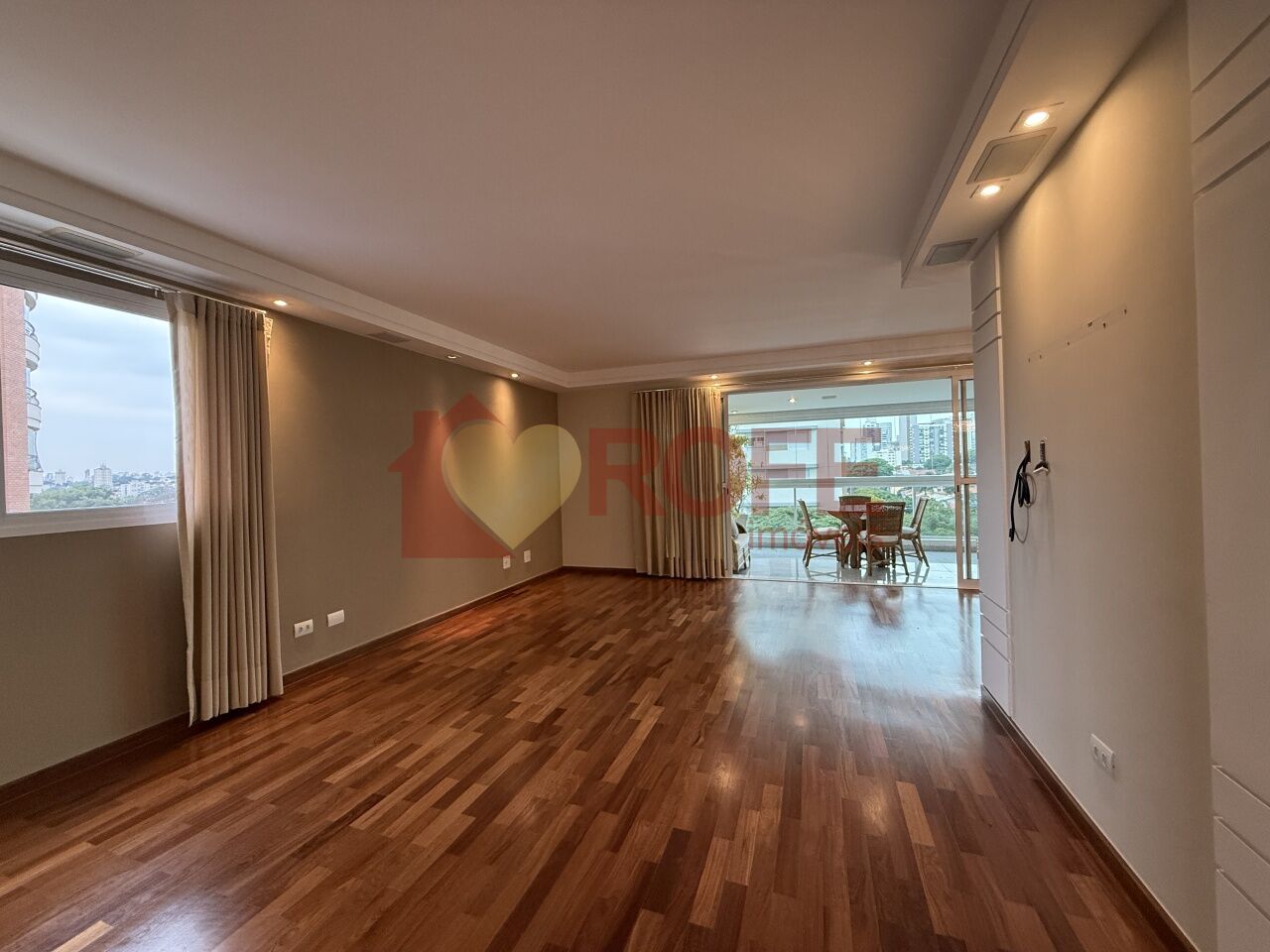 Foto 8 - RF45748