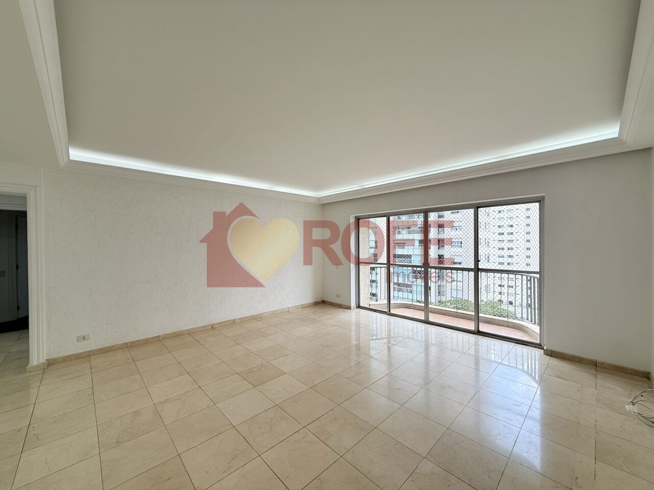 Foto 3 - RF45844