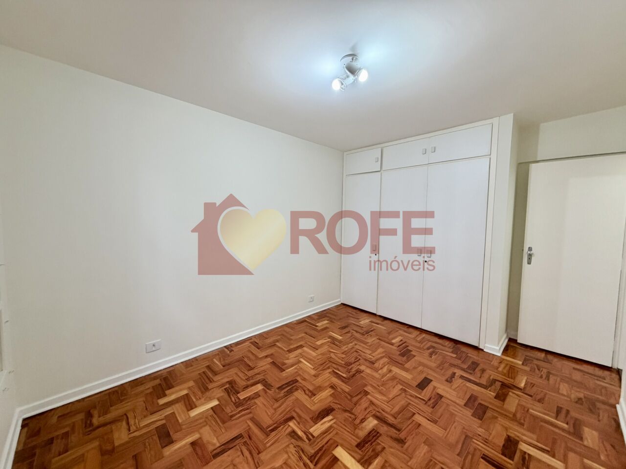 Foto 7 - RF45907