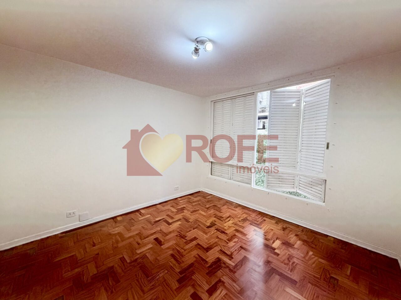 Foto 8 - RF45907