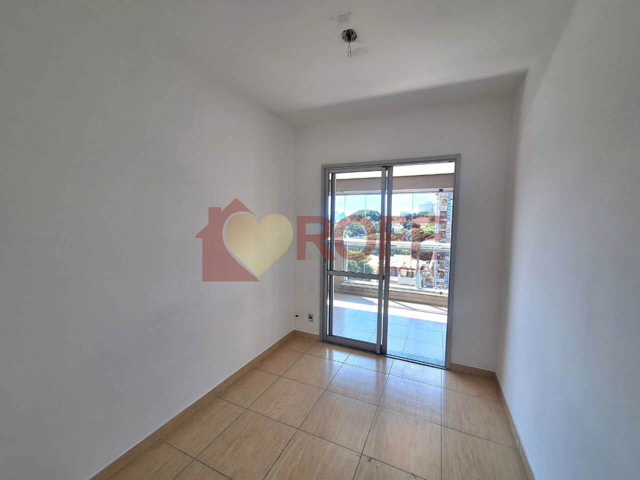 Foto 15 - RF45931