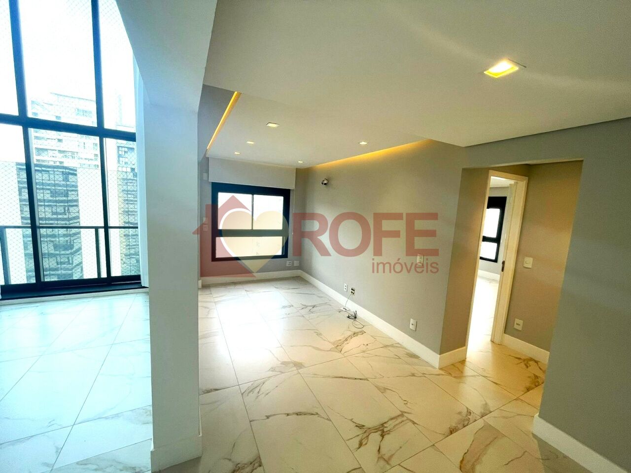 Foto 8 - RF45948