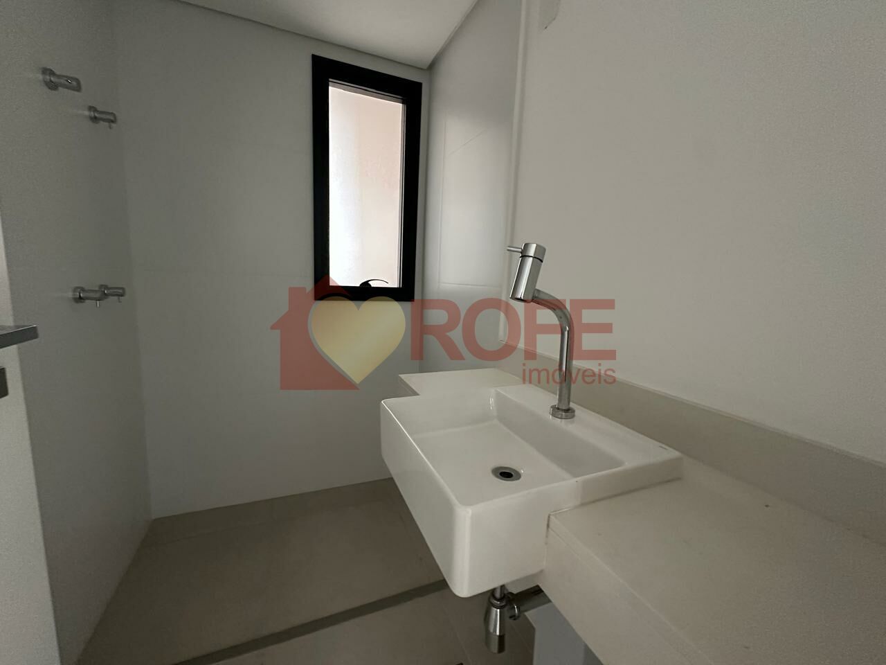 Foto 19 - RF45989