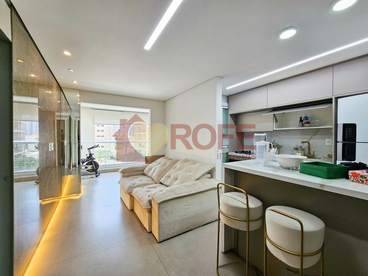 Foto 2 - RF46000