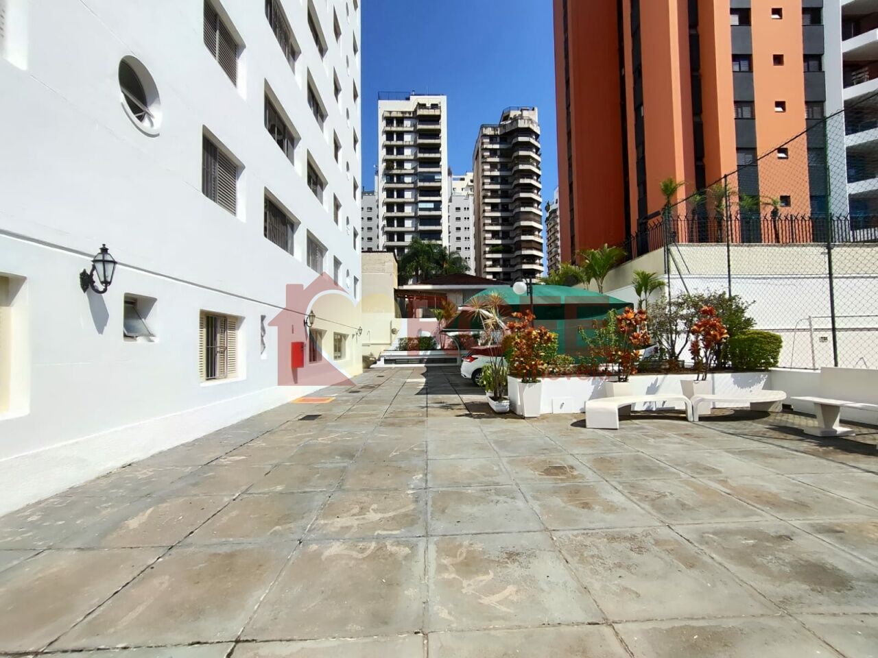 Foto 29 - RF46050