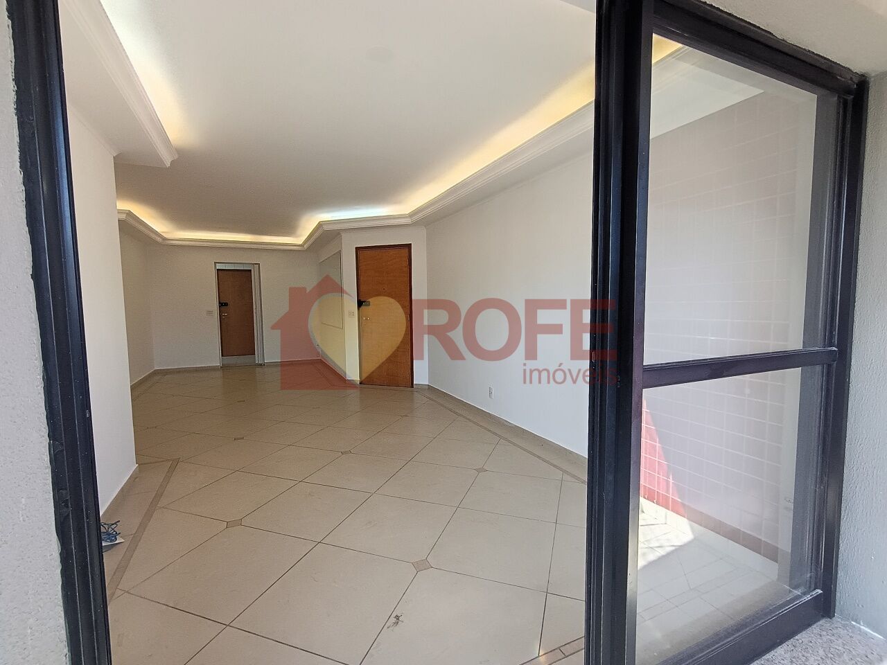 Foto 4 - RF46076