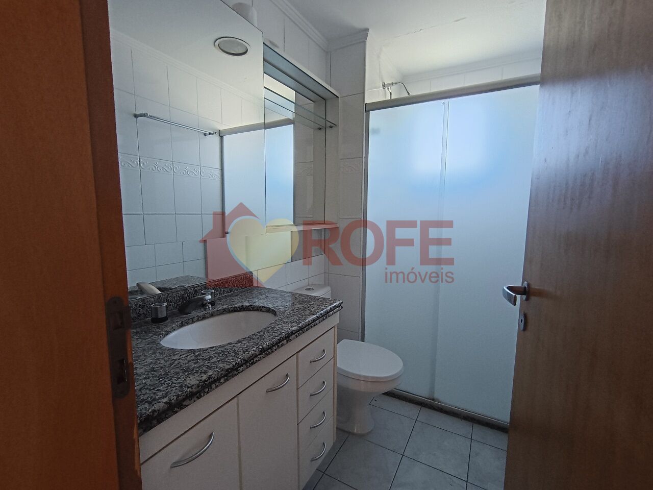 Foto 12 - RF46076