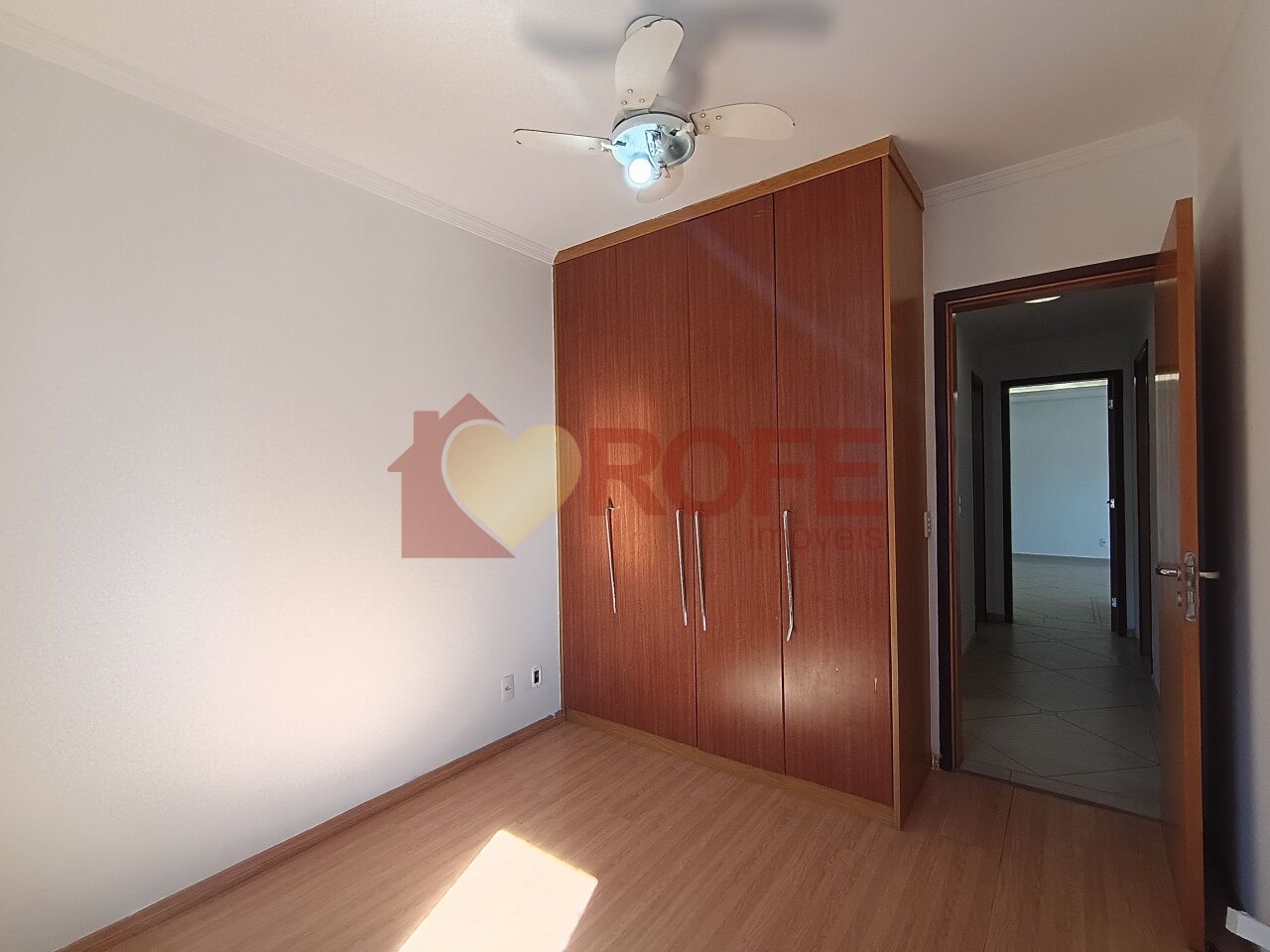 Foto 15 - RF46076
