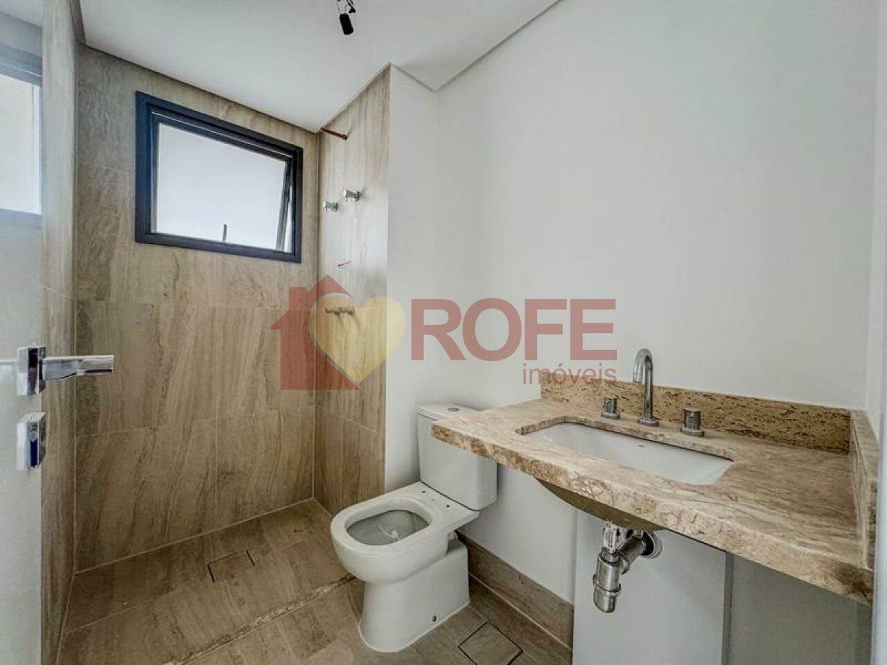 Foto 13 - RF46081