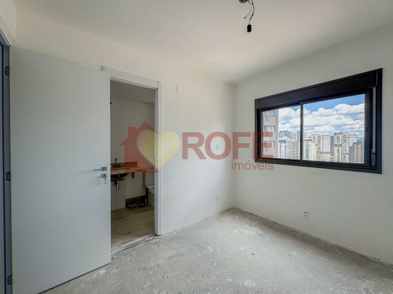 Foto 16 - RF46081