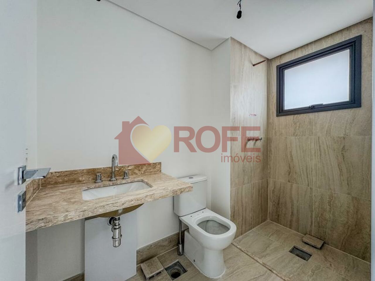 Foto 18 - RF46081