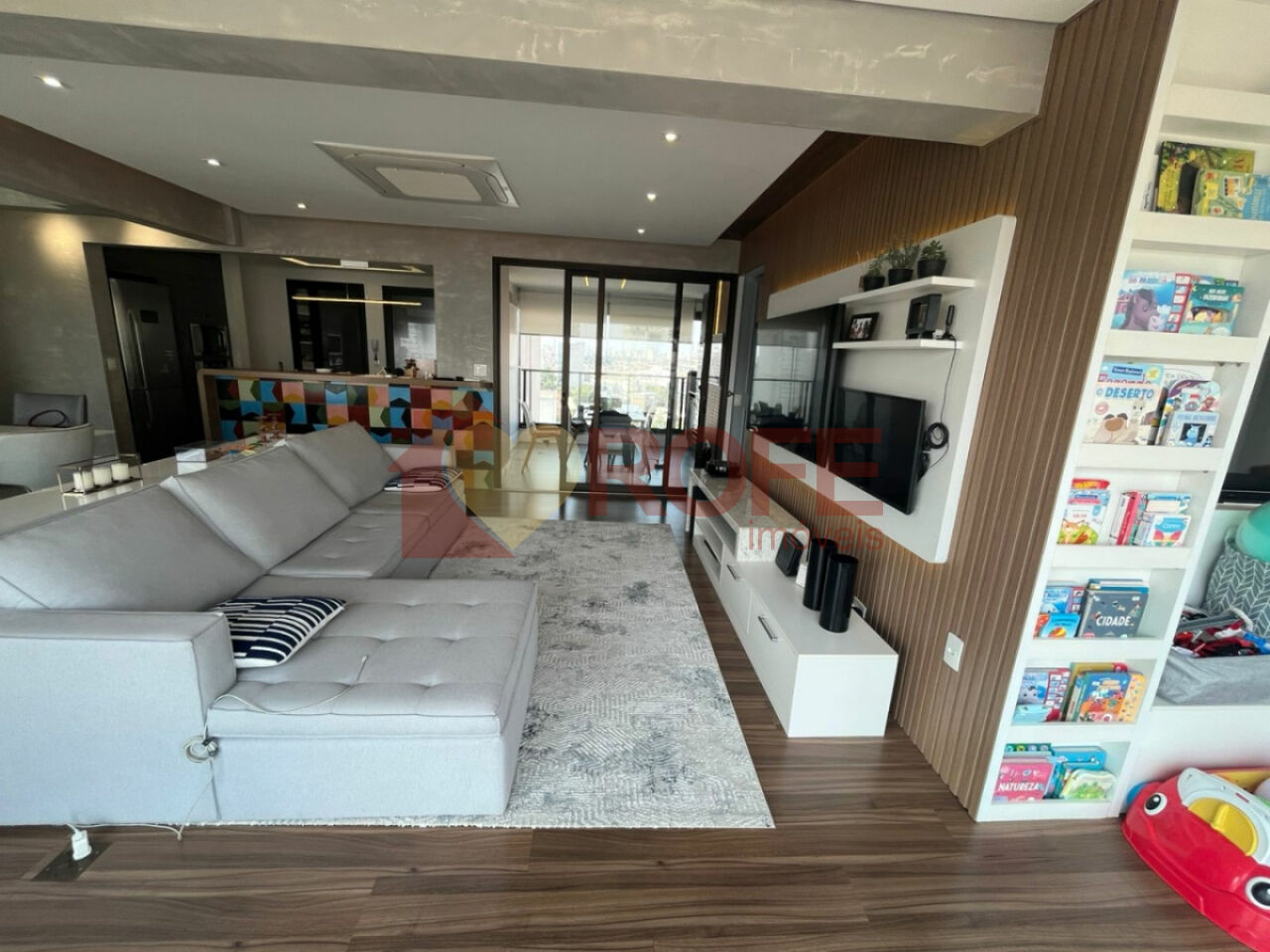 Foto 8 - RF46145