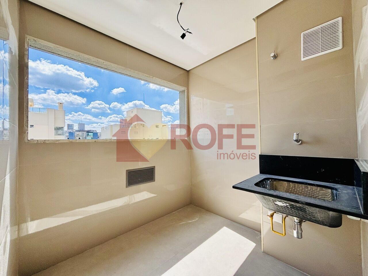 Foto 15 - RF46160