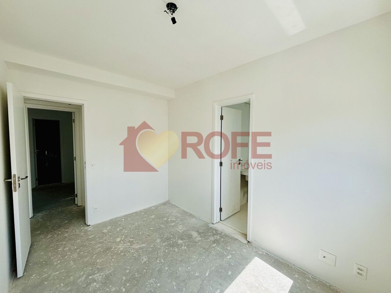 Foto 33 - RF46160