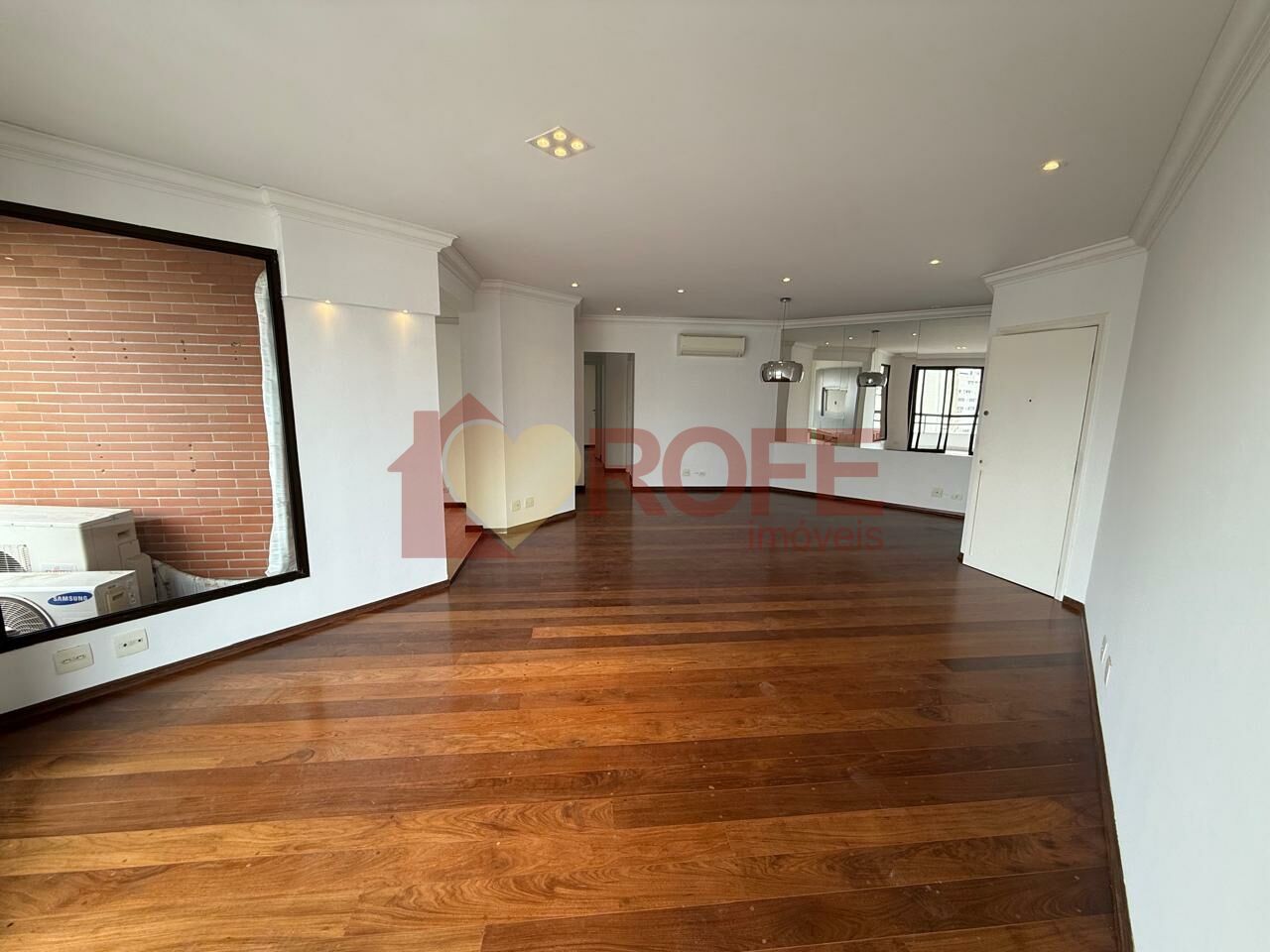 Foto 3 - RF46175