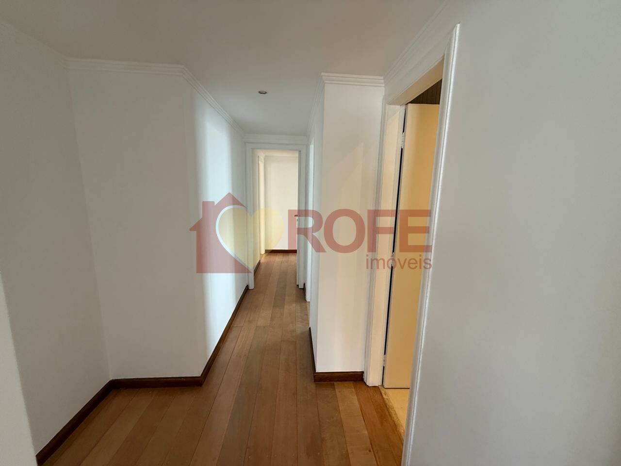Foto 8 - RF46175