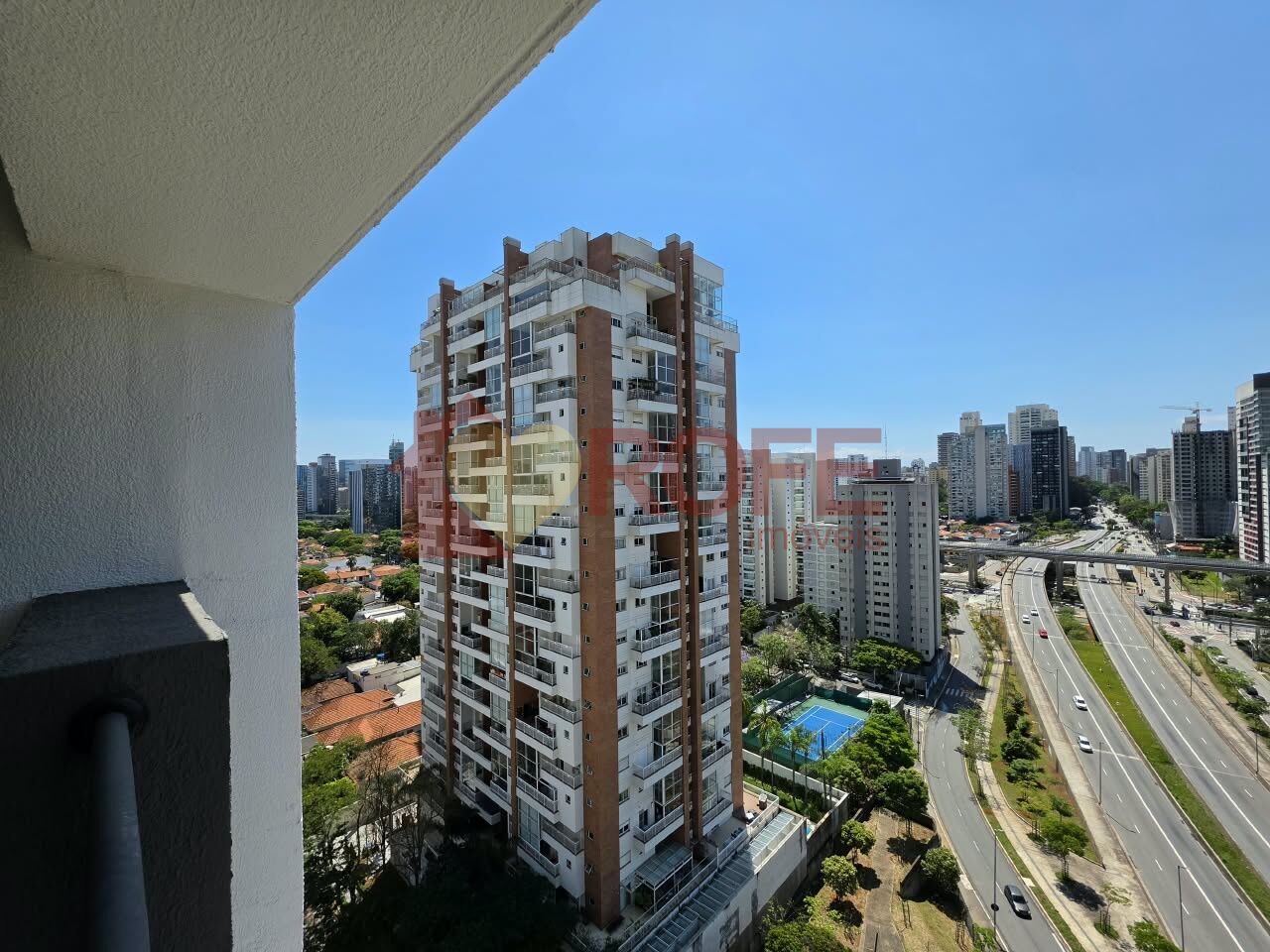 Foto 10 - RF46183