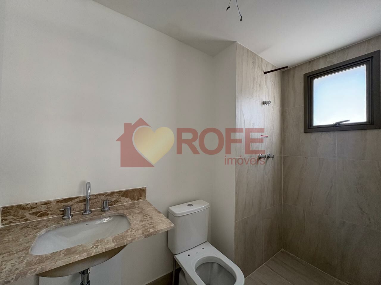 Foto 8 - RF46195