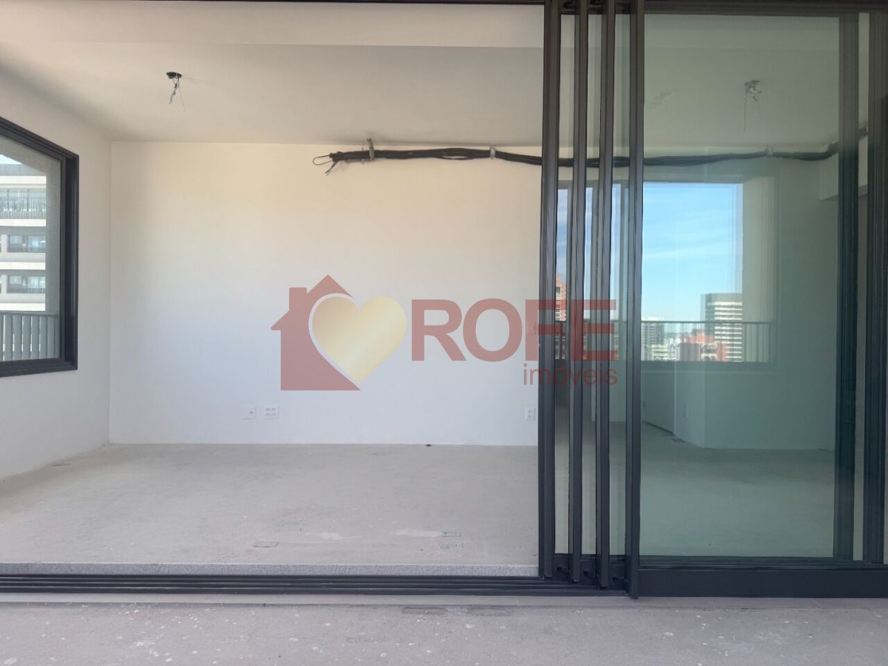 Foto 4 - RF46239