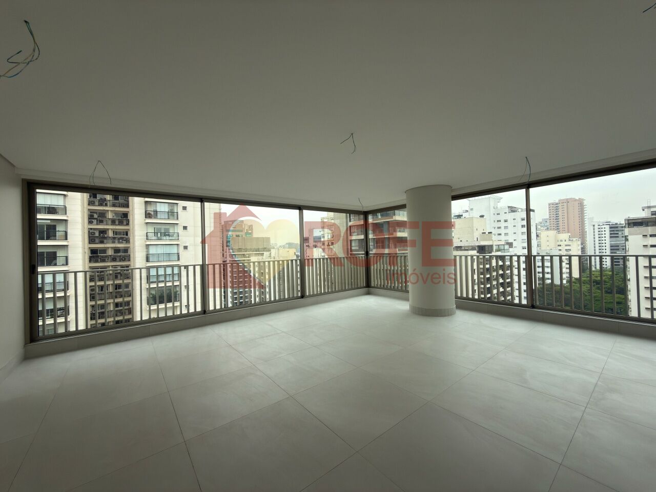 Foto 6 - RF46313