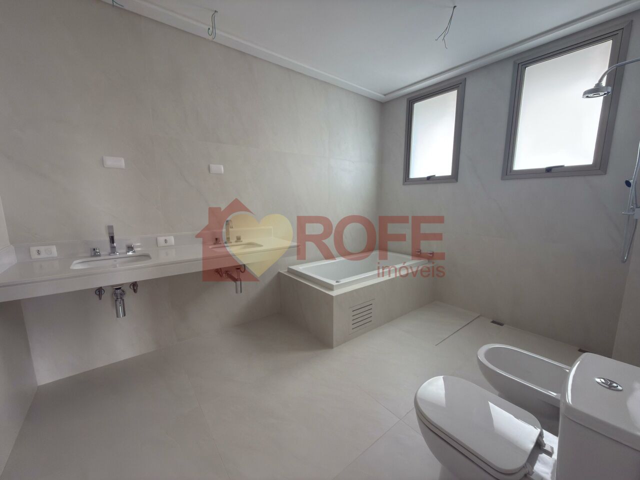 Foto 15 - RF46313