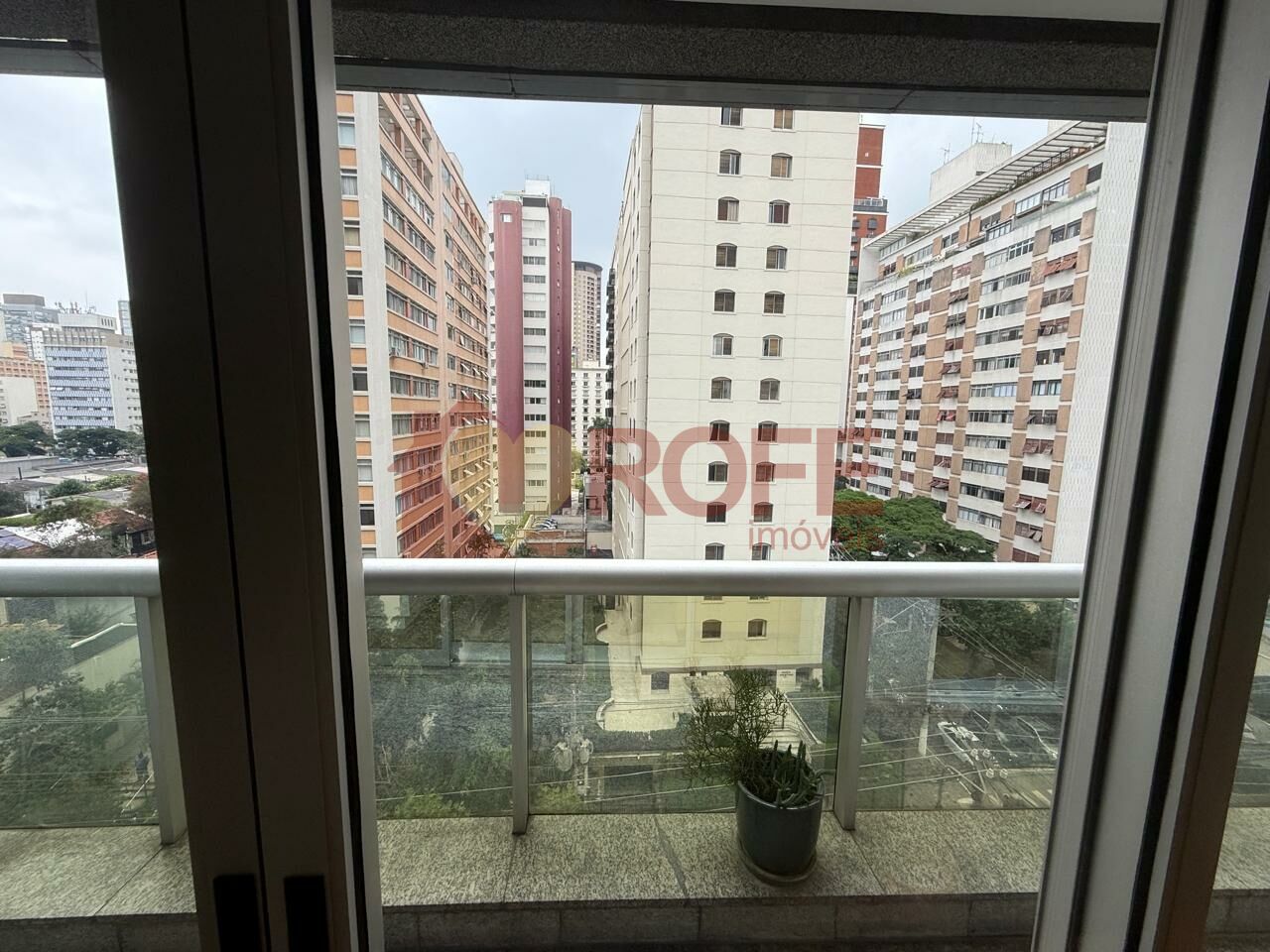 Foto 7 - RF46341