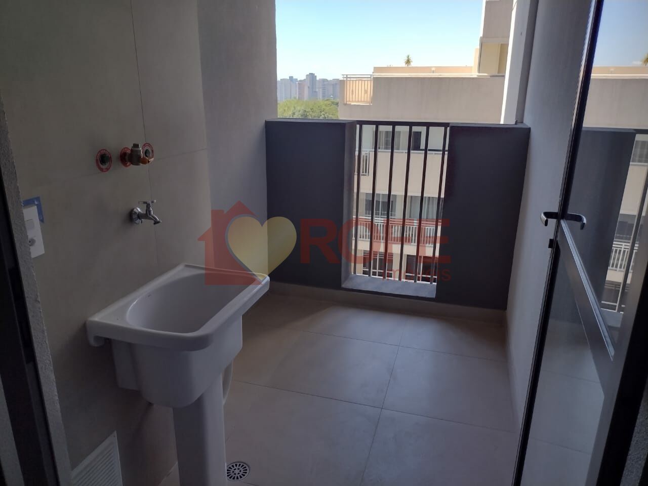 Foto 7 - RF46416