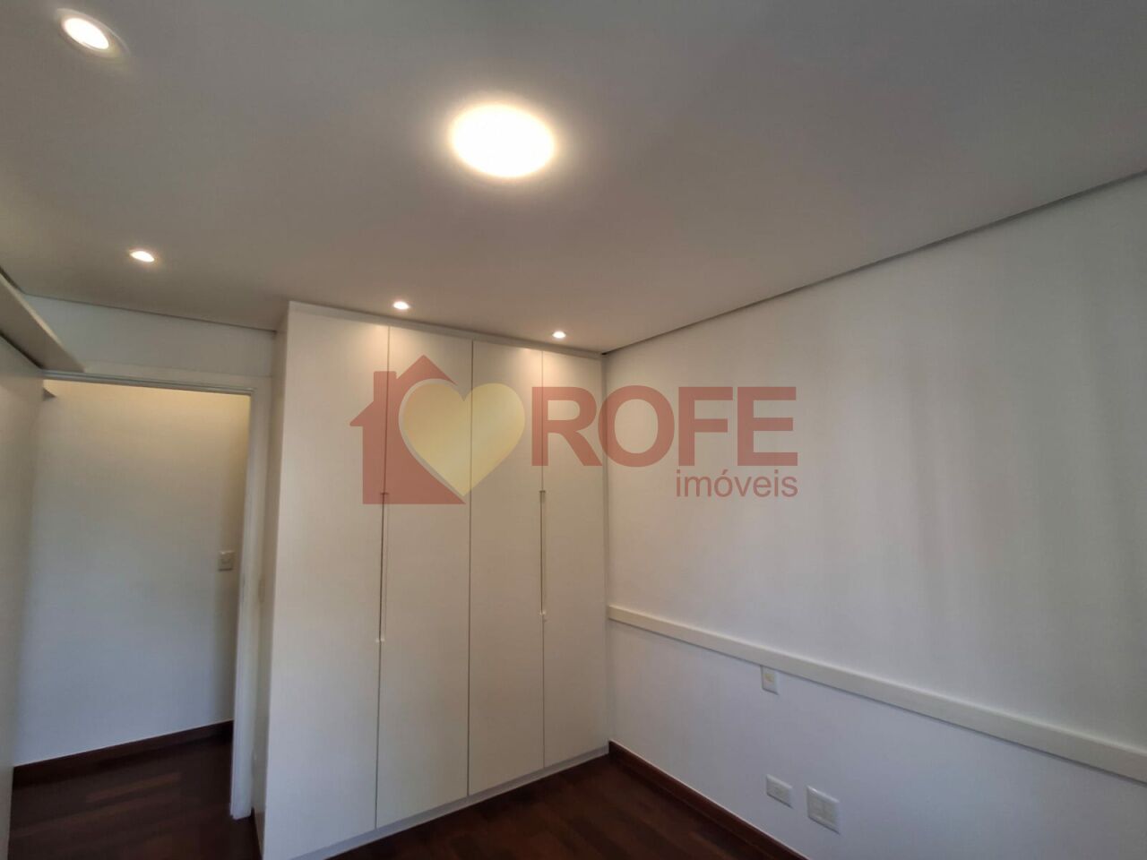 Foto 5 - RF46423