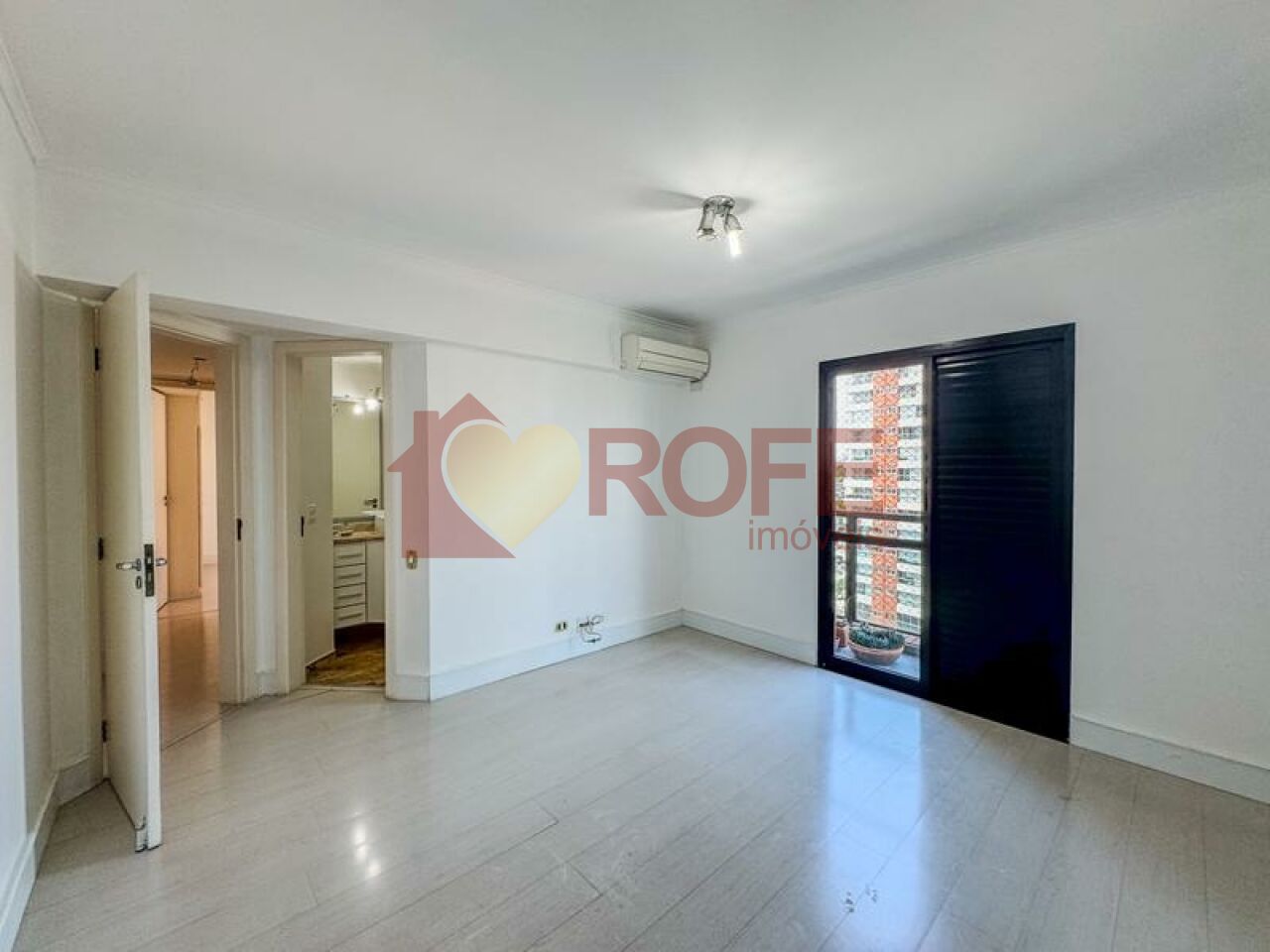 Foto 12 - RF46435