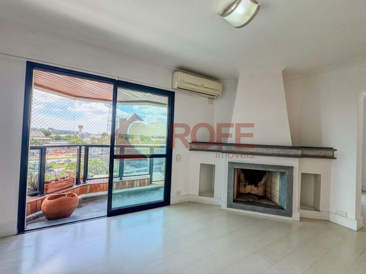 Foto 5 - RF46435