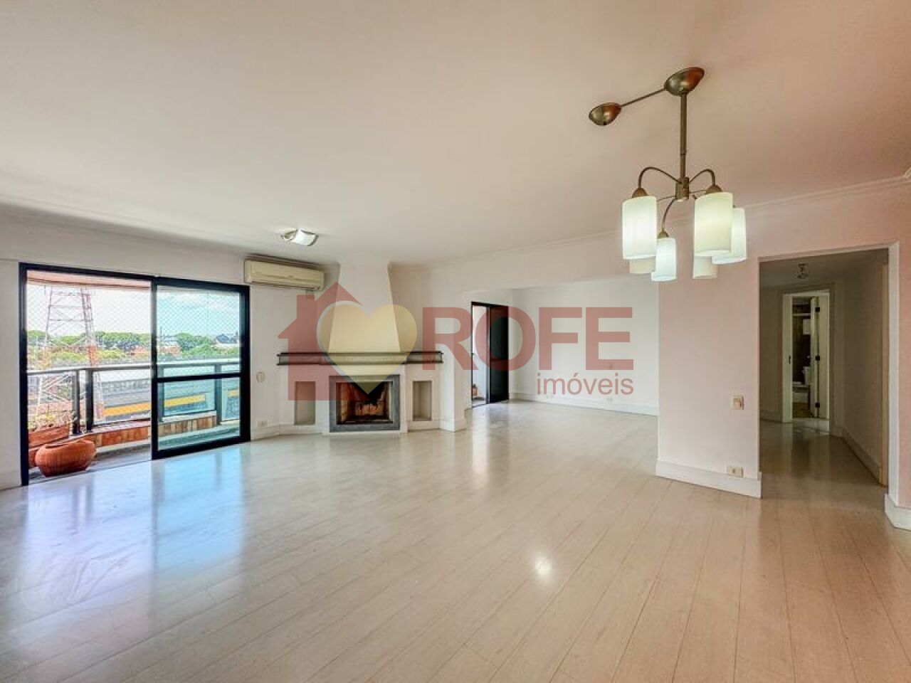 Foto 2 - RF46435