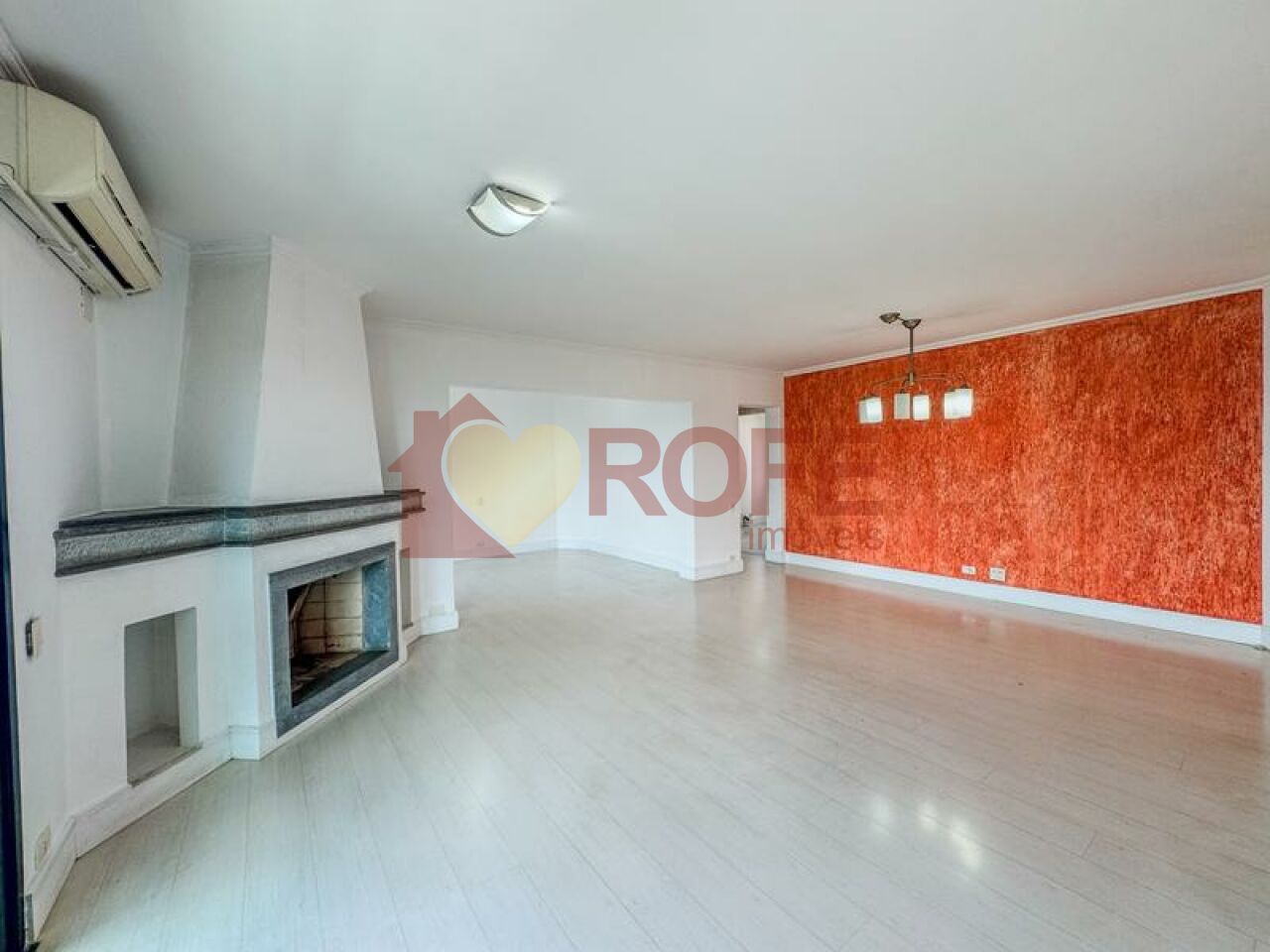 Foto 4 - RF46435