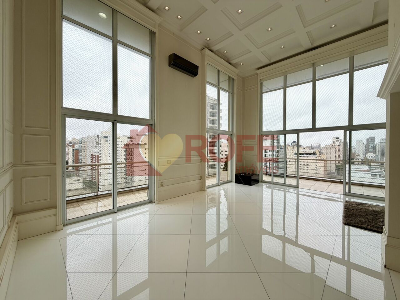 Foto 2 - RF46456