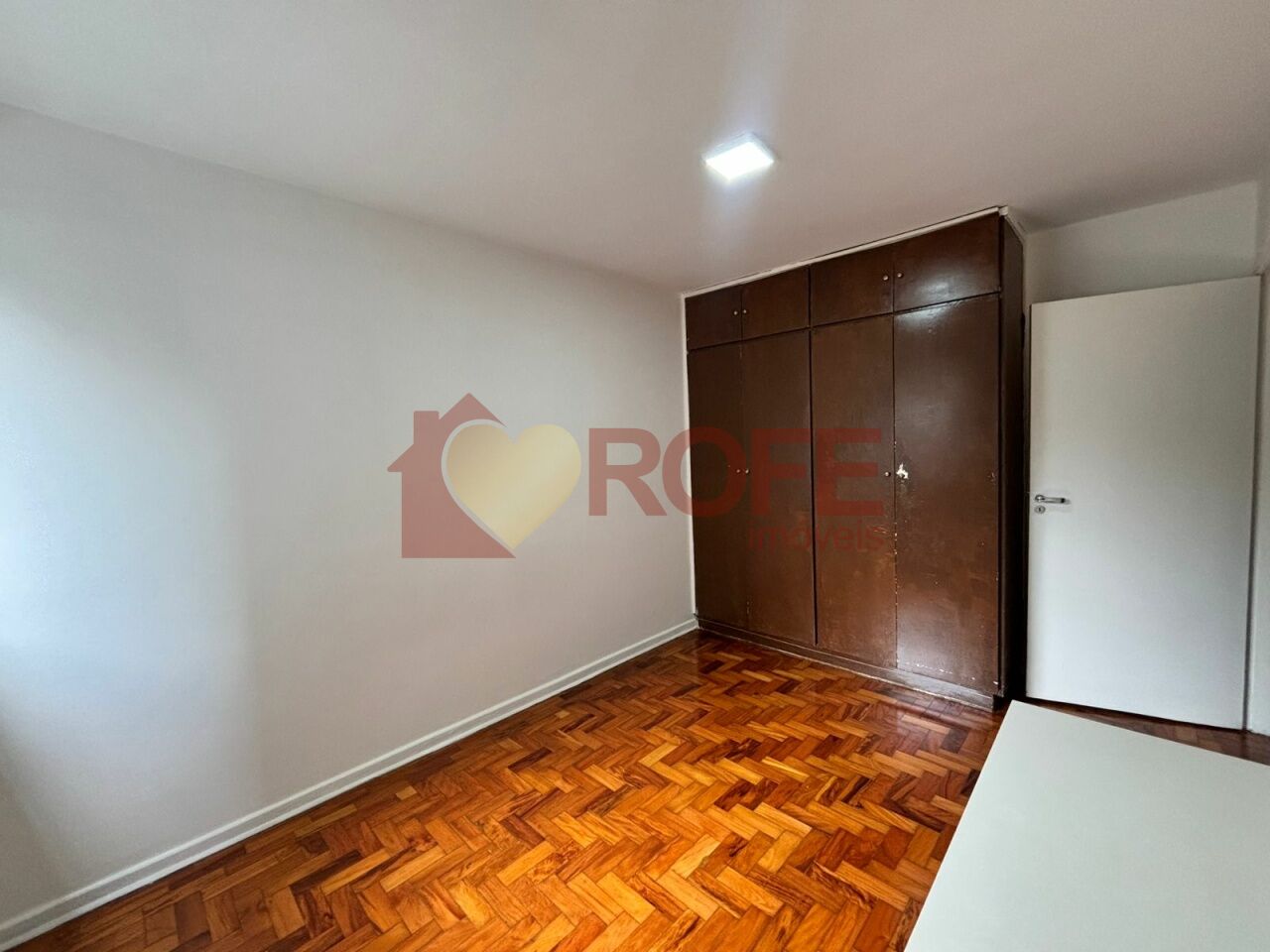 Foto 2 - RF46629