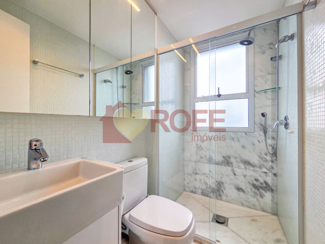 Foto 13 - RF46657