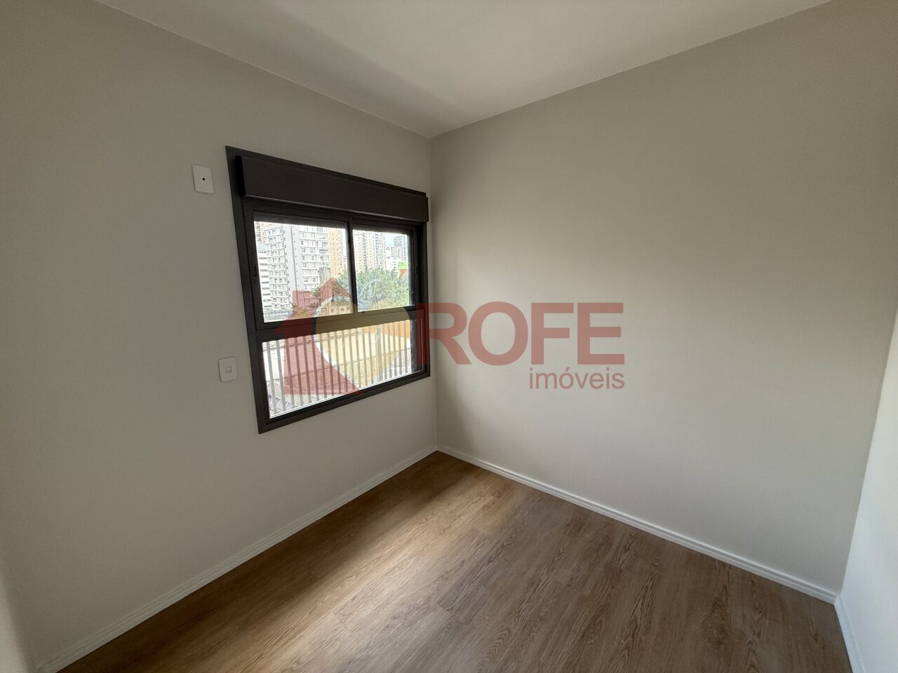 Foto 15 - RF46704