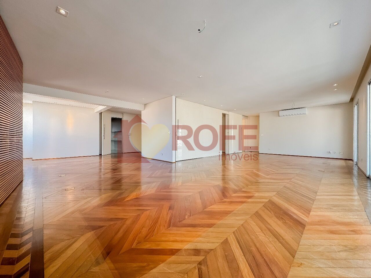 Foto 3 - RF46819