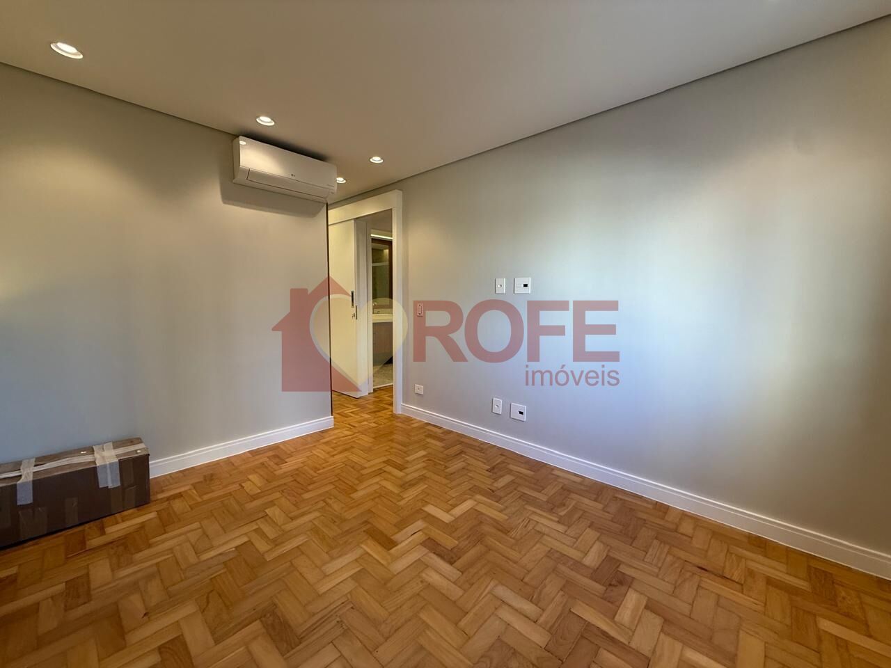 Foto 33 - RF46820