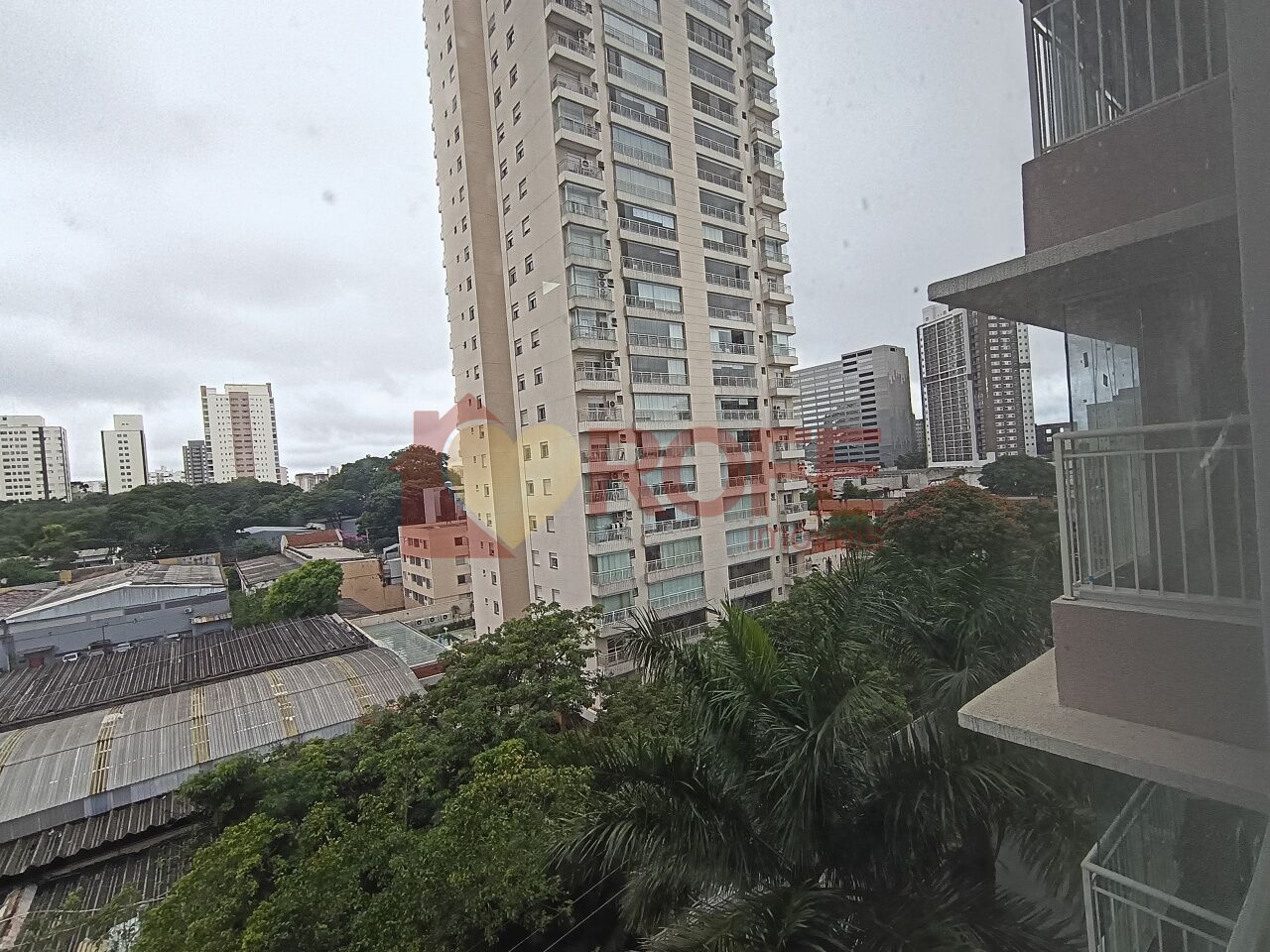 Foto 15 - RF46908