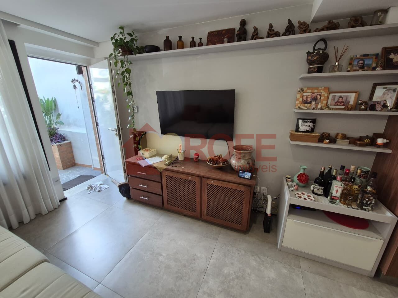 Foto 3 - RF46993